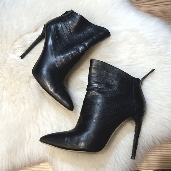 Giorgio Armani boots - Picture 8 of 17